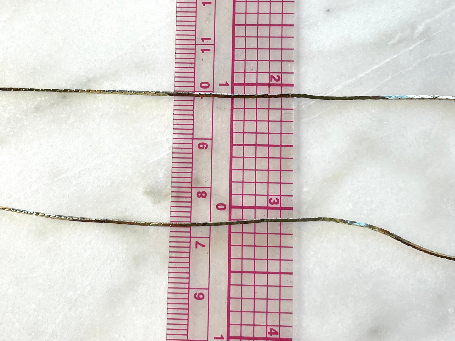 14k solid gold super fine C-link elegant chain necklace precious vintage jewelry