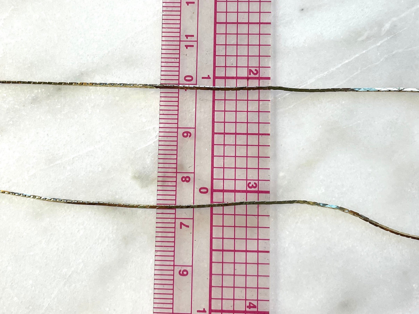 14k solid gold super fine C-link elegant chain necklace precious vintage jewelry