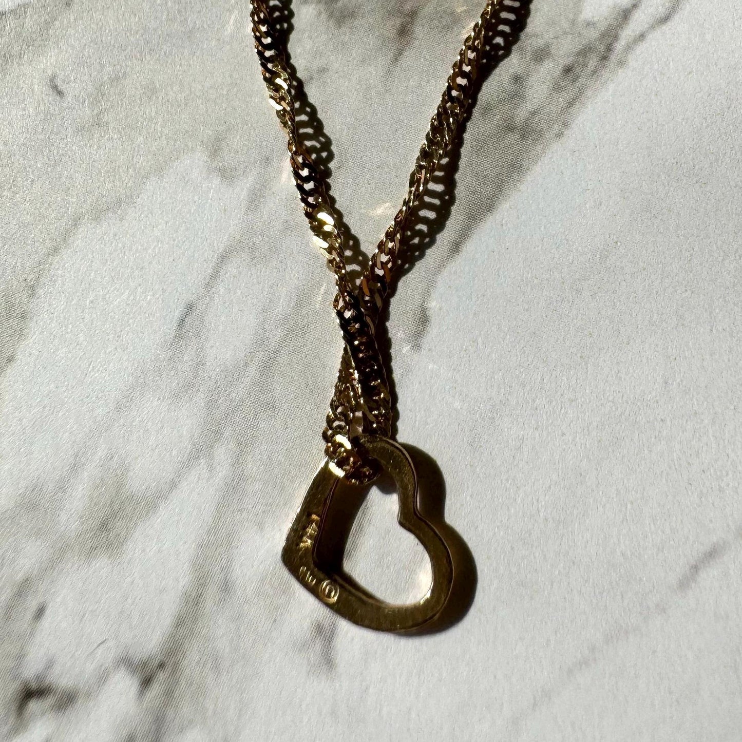 14K Gold Heart Pendant Necklace: Italian Vintage Jewelry, 18.5β Chain