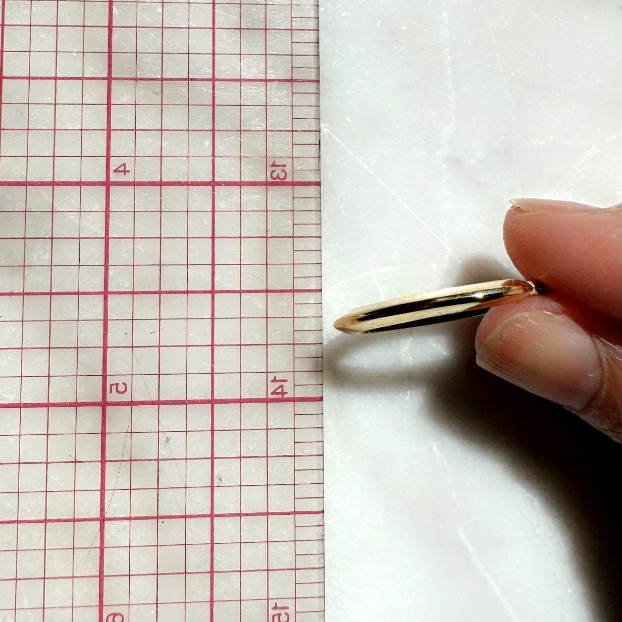 14k solid gold Oval Hoop Earrings – Sleek, Minimal, and Modern fine vintage jewelry