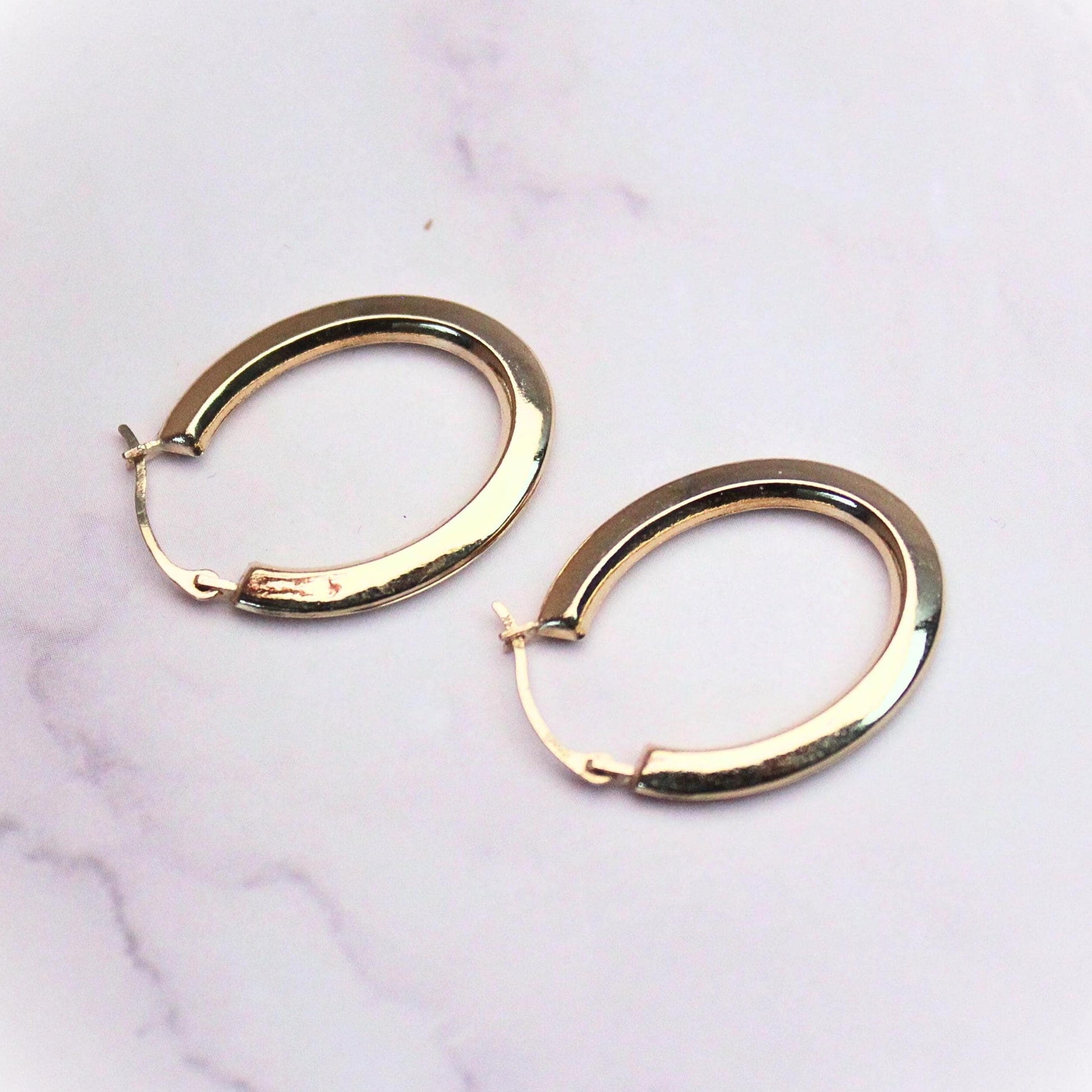 14k solid gold Oval Hoop Earrings – Sleek, Minimal, and Modern fine vintage jewelry
