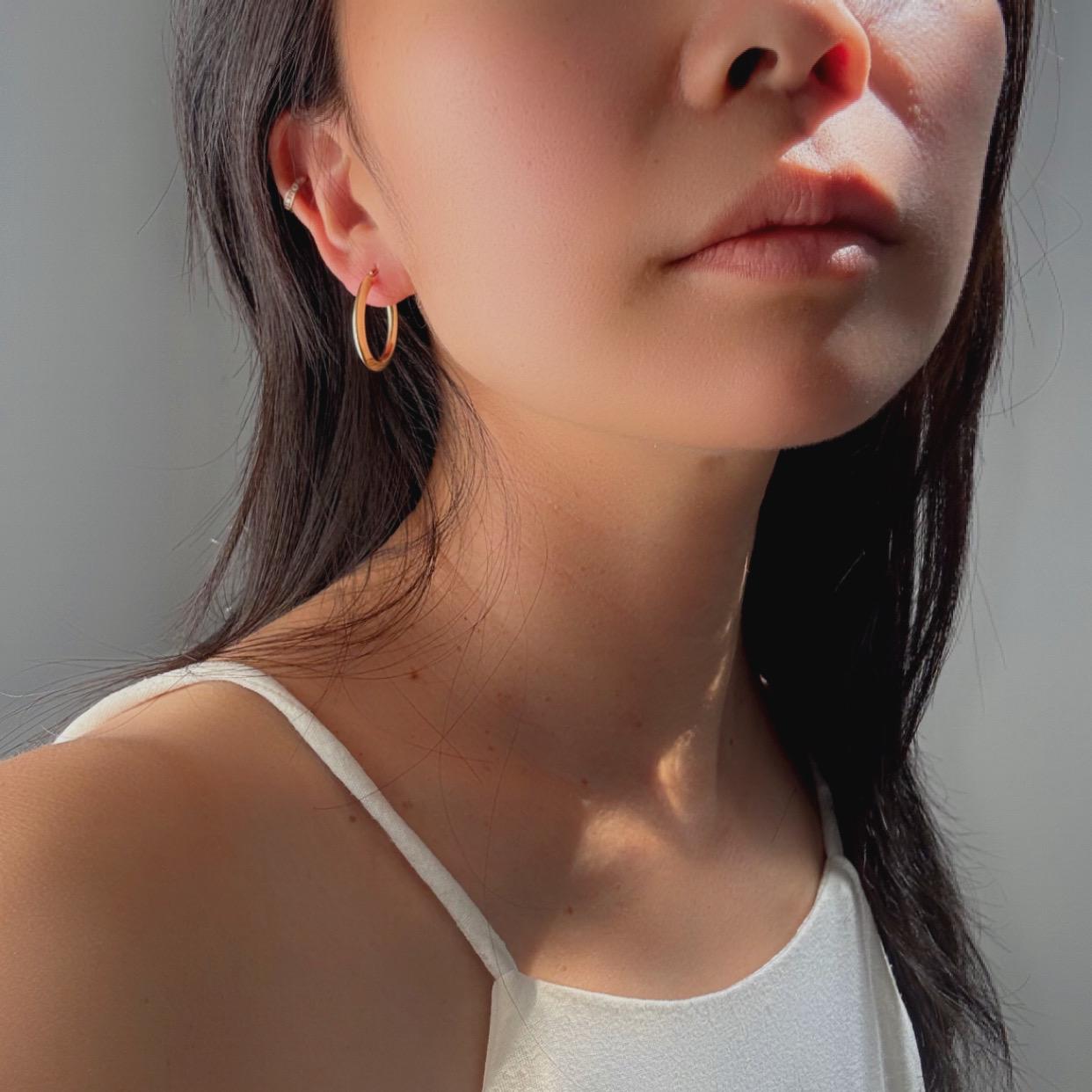 14k solid gold Oval Hoop Earrings – Sleek, Minimal, and Modern fine vintage jewelry