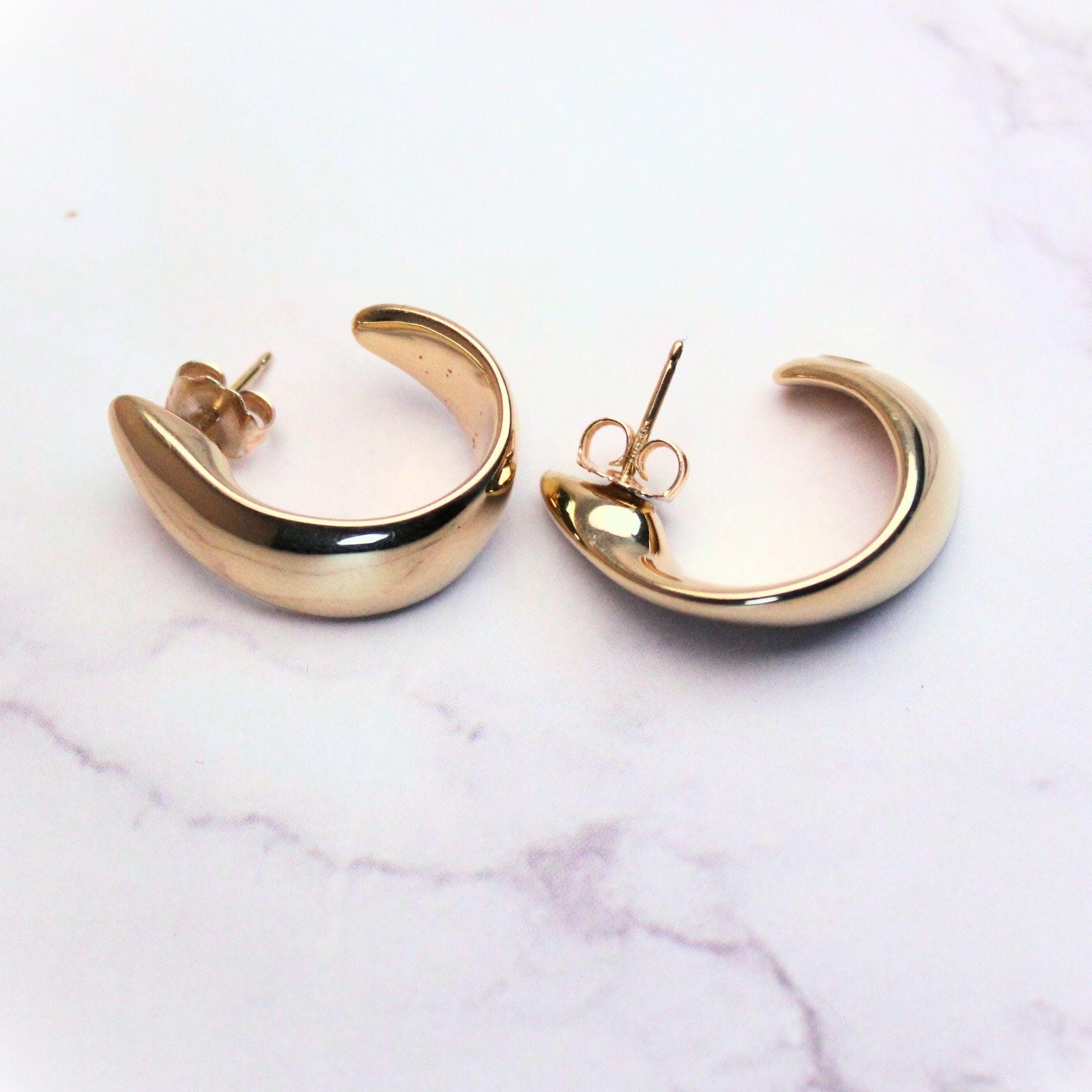 14k solid gold Thick Crescent Hoop Earrings – Modern & Bold minimalistic and elegant fine vintage jewelry