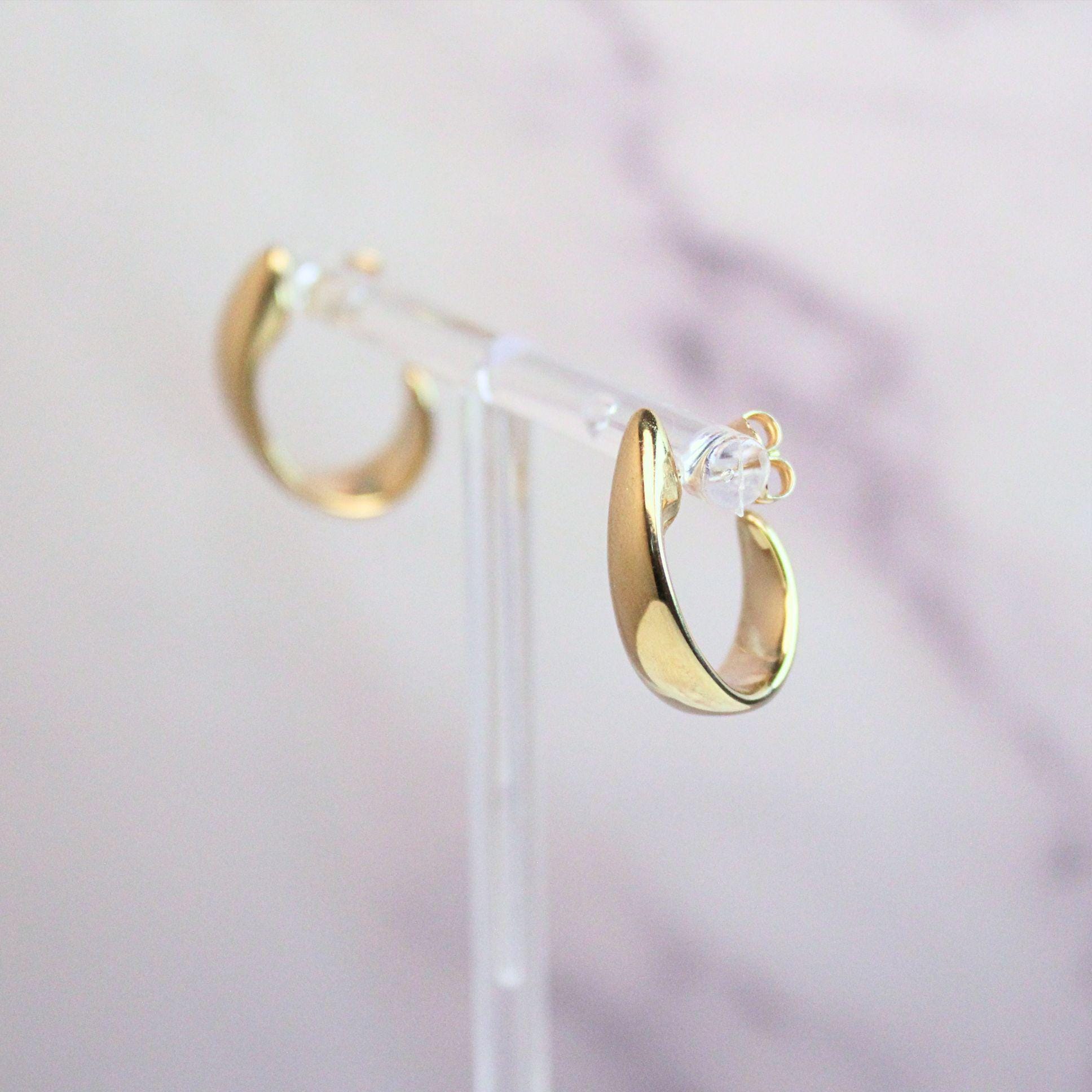 14k solid gold Thick Crescent Hoop Earrings – Modern & Bold minimalistic and elegant fine vintage jewelry