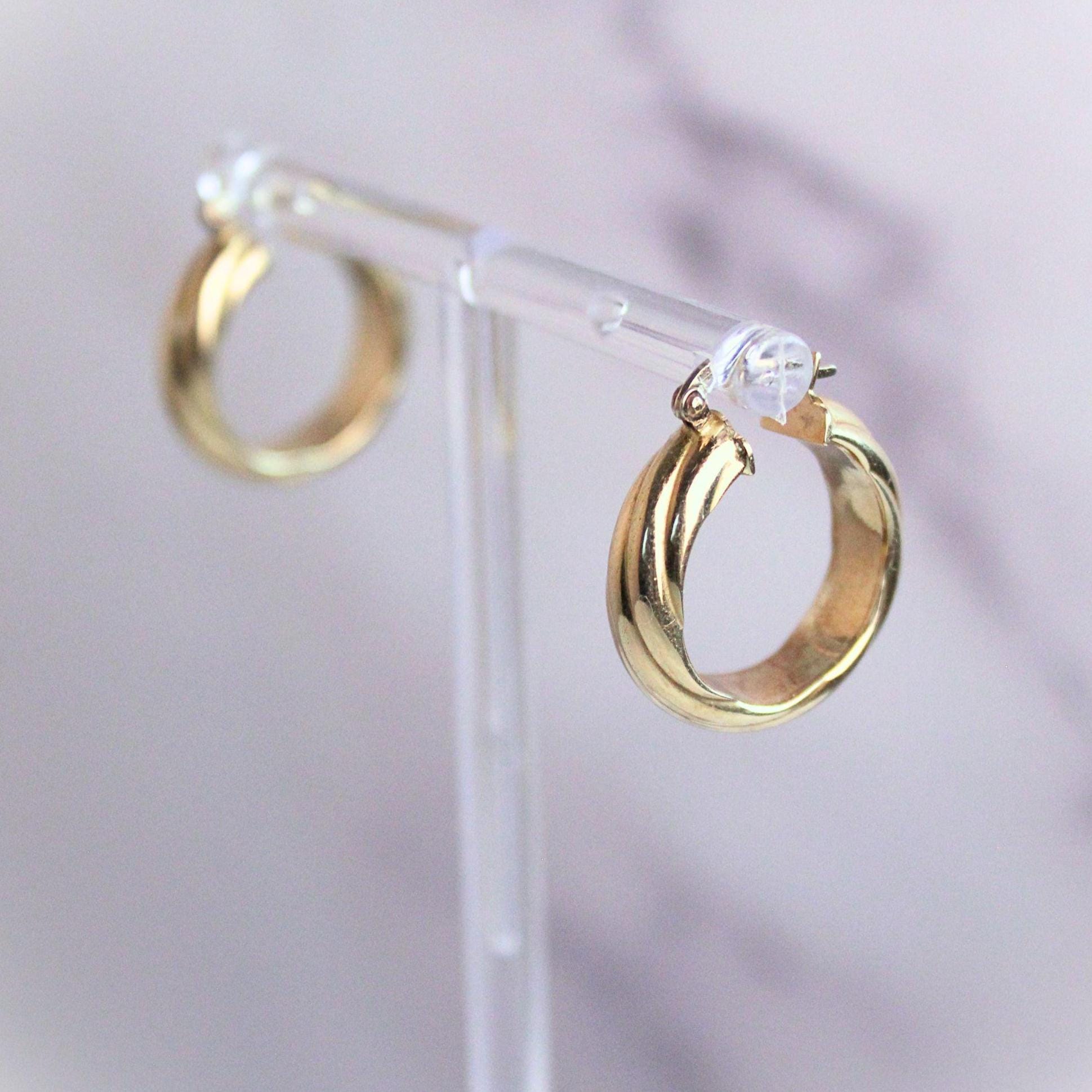 14k Solid Gold Hoop Earrings: Milor Italy Swirling Dome Design