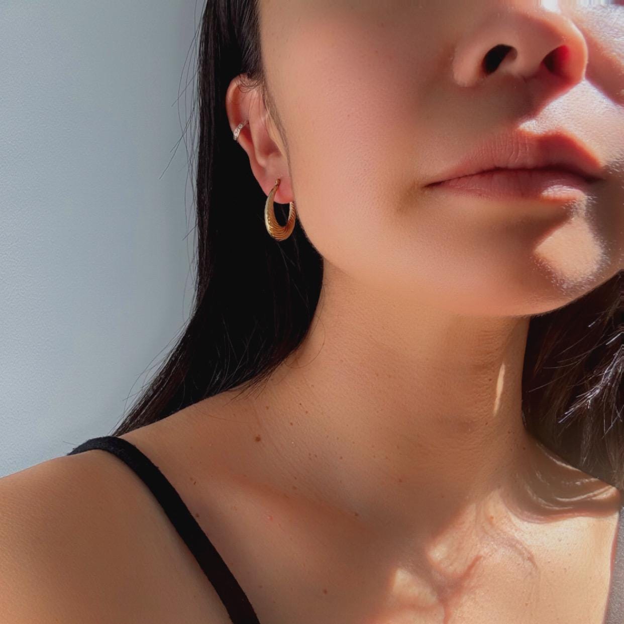 14k solid gold Twisted Teardrop Hoop Earrings – Vintage Elegance precious jewelry