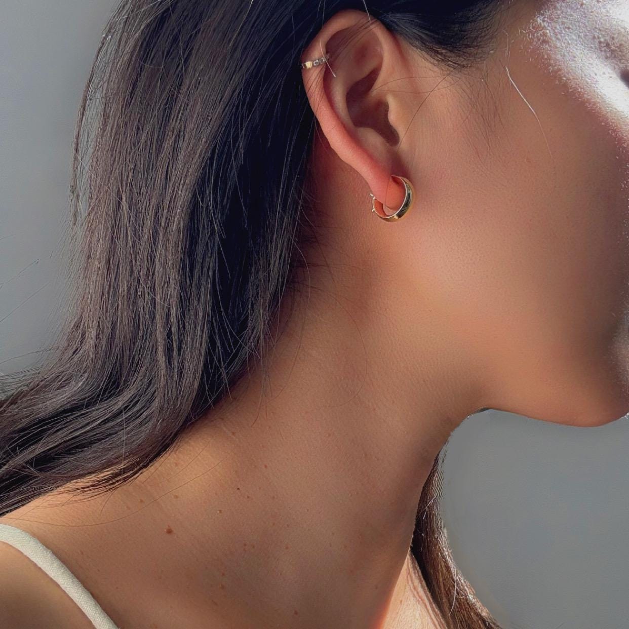 14k Solid Gold Lola Hoop Earrings - 5mm Chunky Minimalist Fine Jewelry