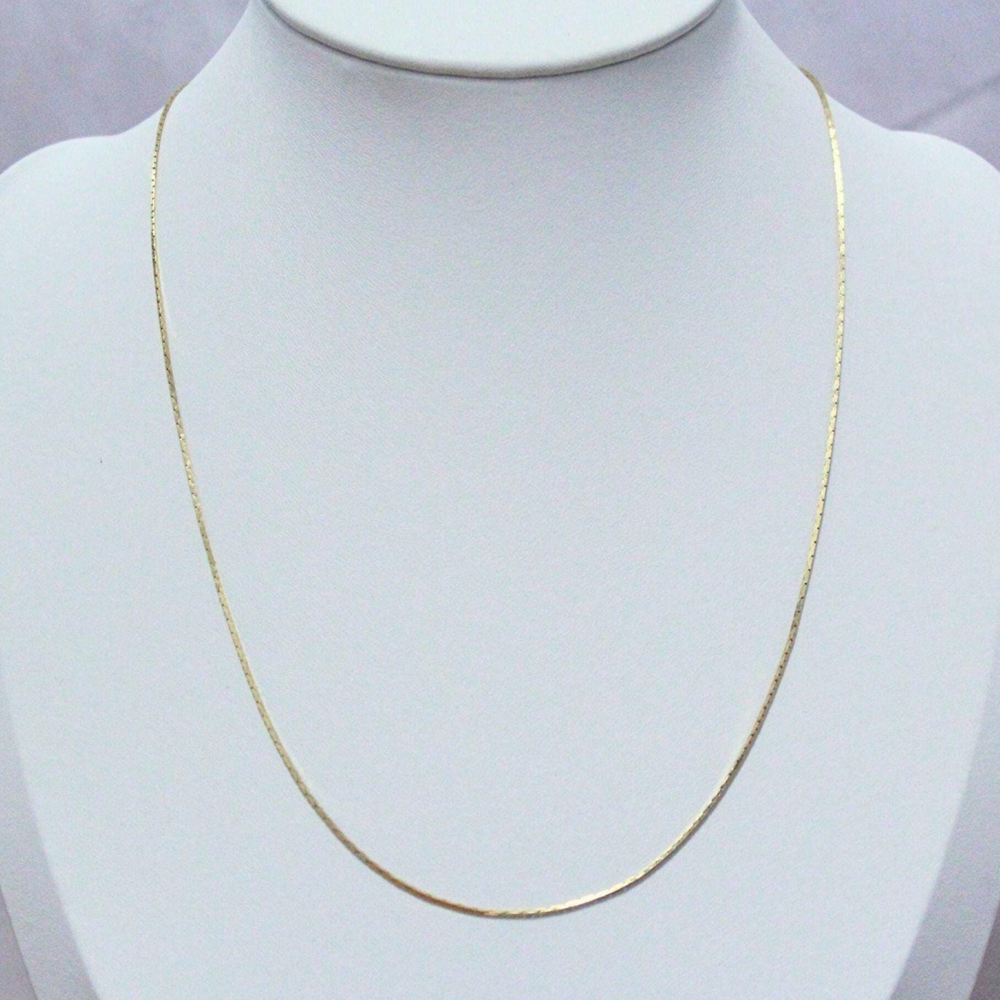 14k solid gold super fine C-link elegant chain necklace precious vintage jewelry