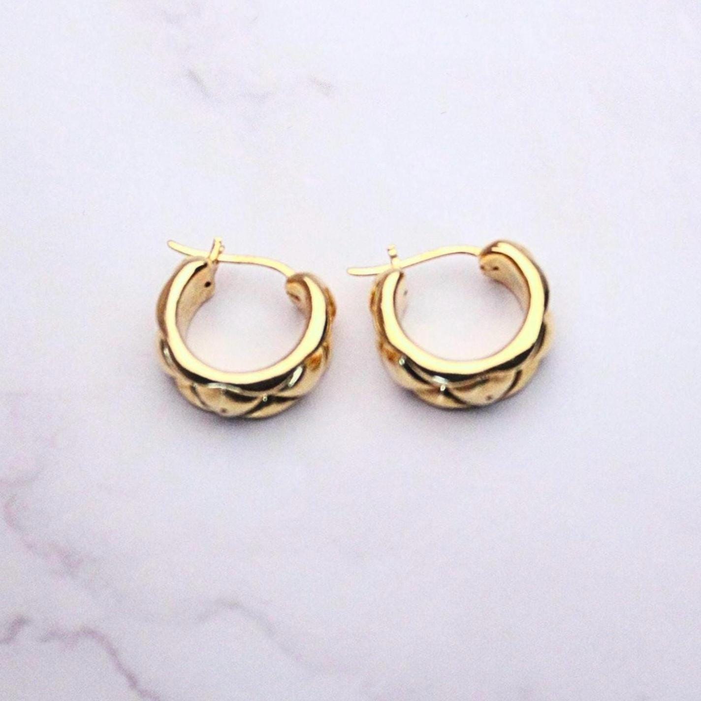 18K Solid Gold Geometric Huggie Eleanor Hoop Earrings: Chunky Textured Mini Hoops