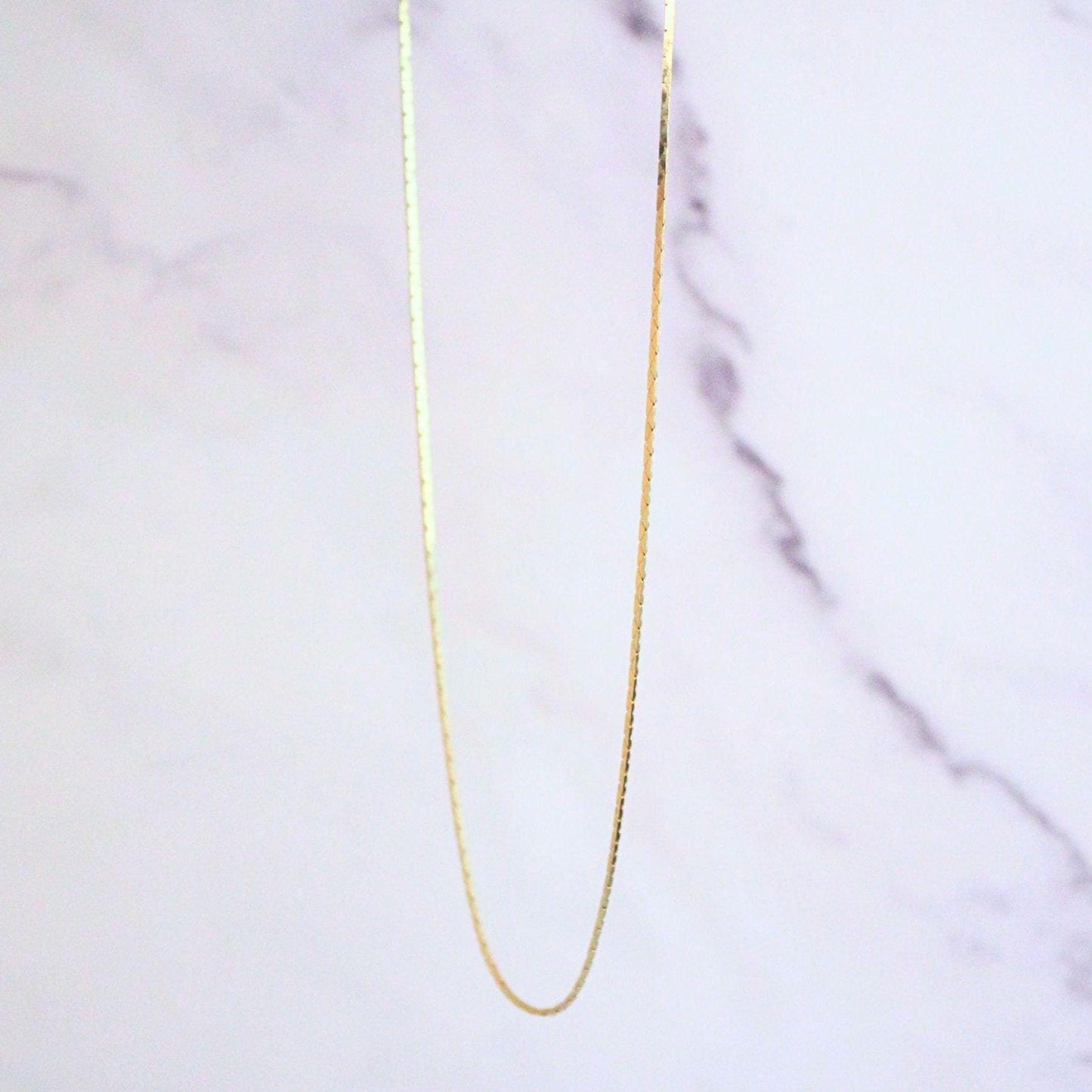 14k solid gold super fine C-link elegant chain necklace precious vintage jewelry