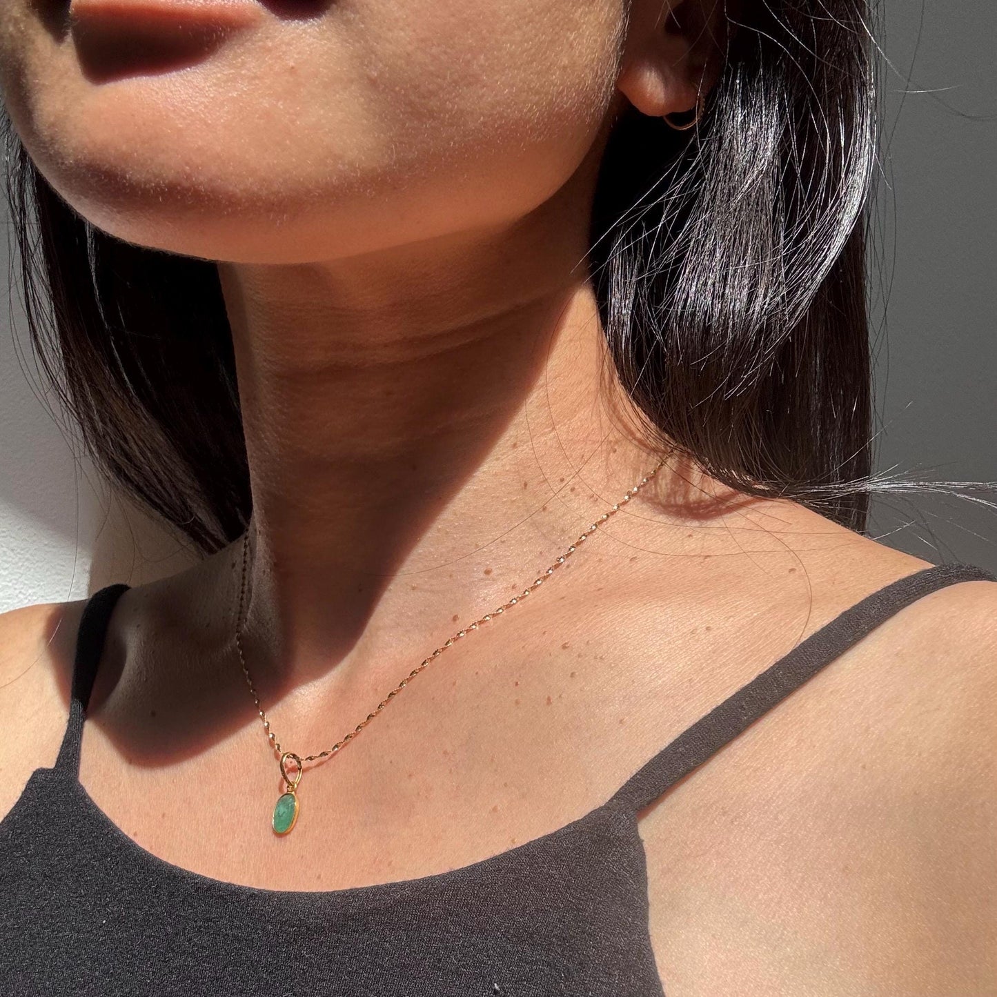 New 14K Solid Gold Lori Necklace with Natural Emerald – Dainty Real Gold Birthstone Pendant – May Birthstone Jewelry – Gemstone Necklace