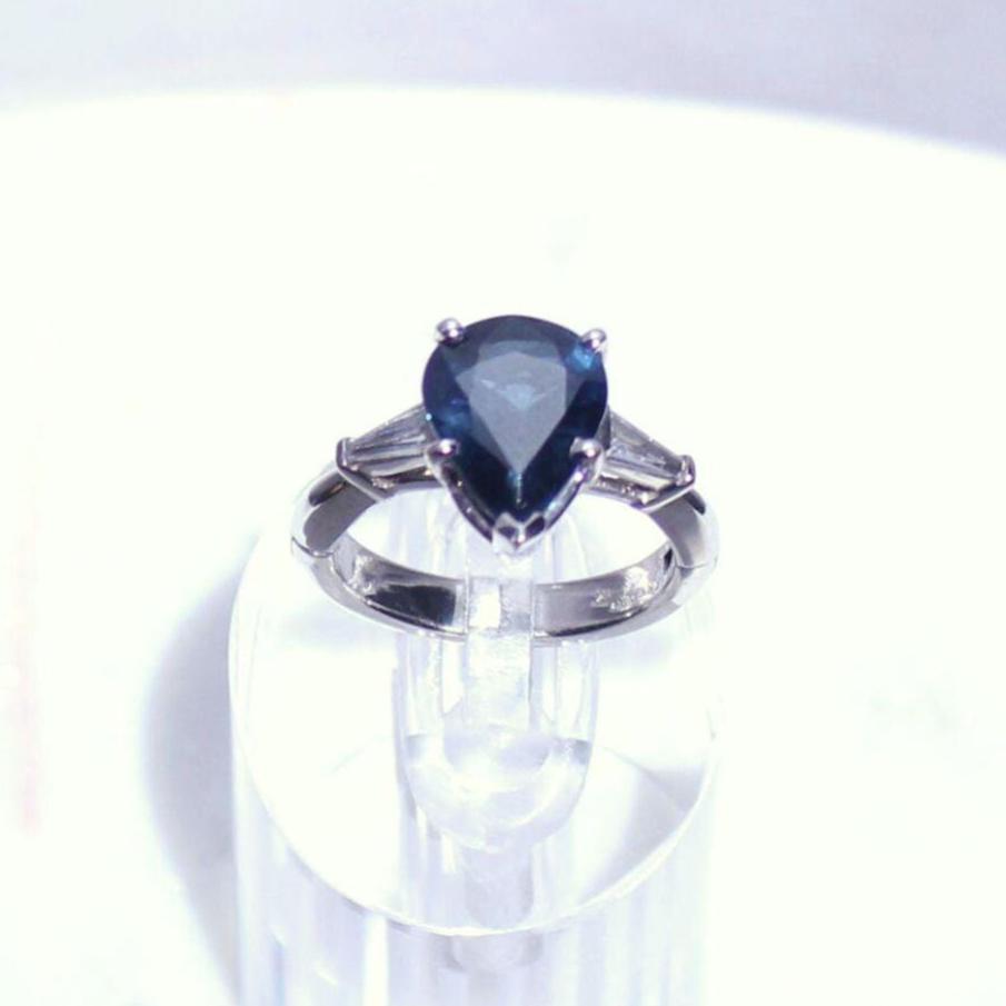 Grayish Blue Sapphire and Diamond Ring: 14k Gold & Platinum, Size 4.75