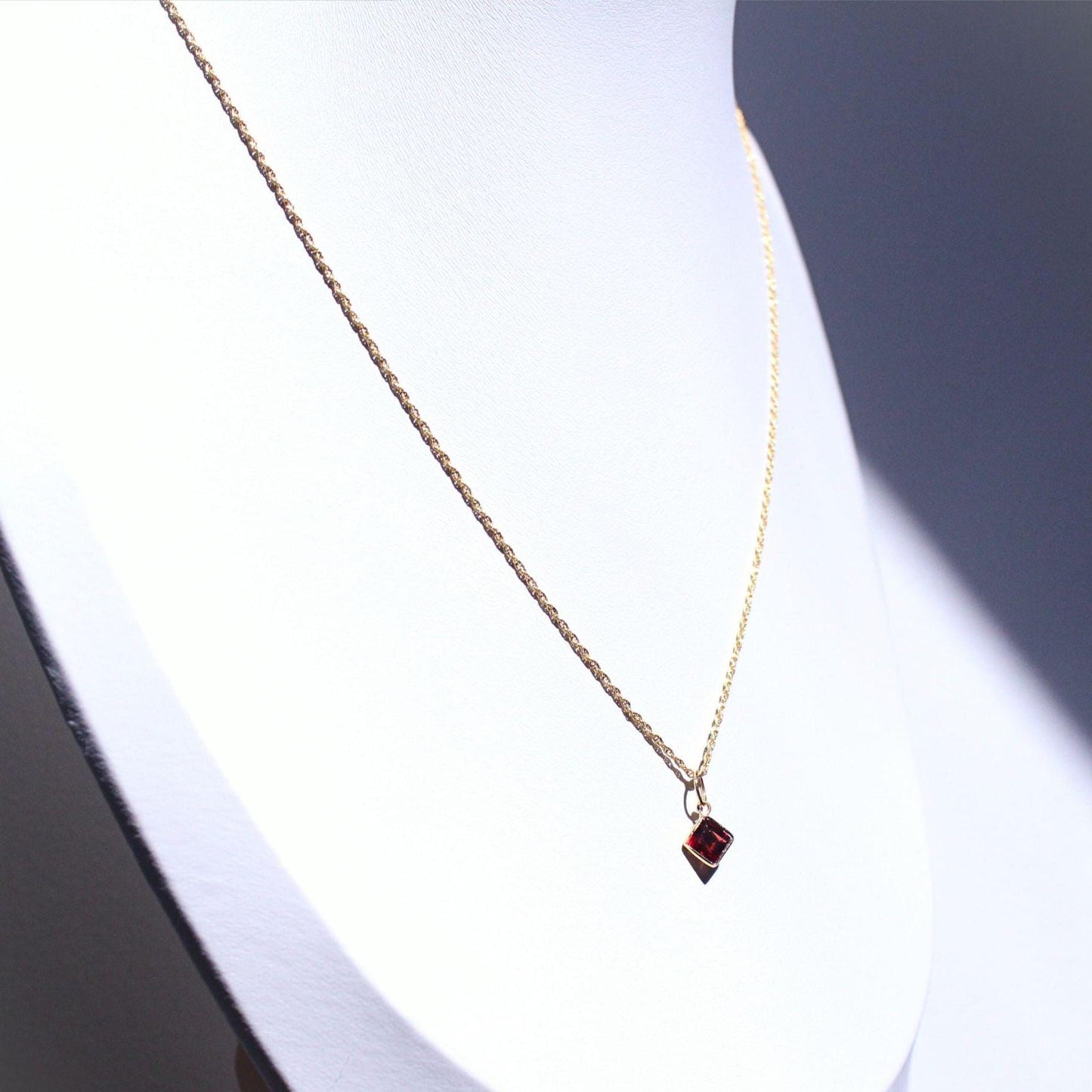 Solid 18K Gold Lori Garnet Necklace – Dainty Genuine Gemstone Pendant January Birthstone