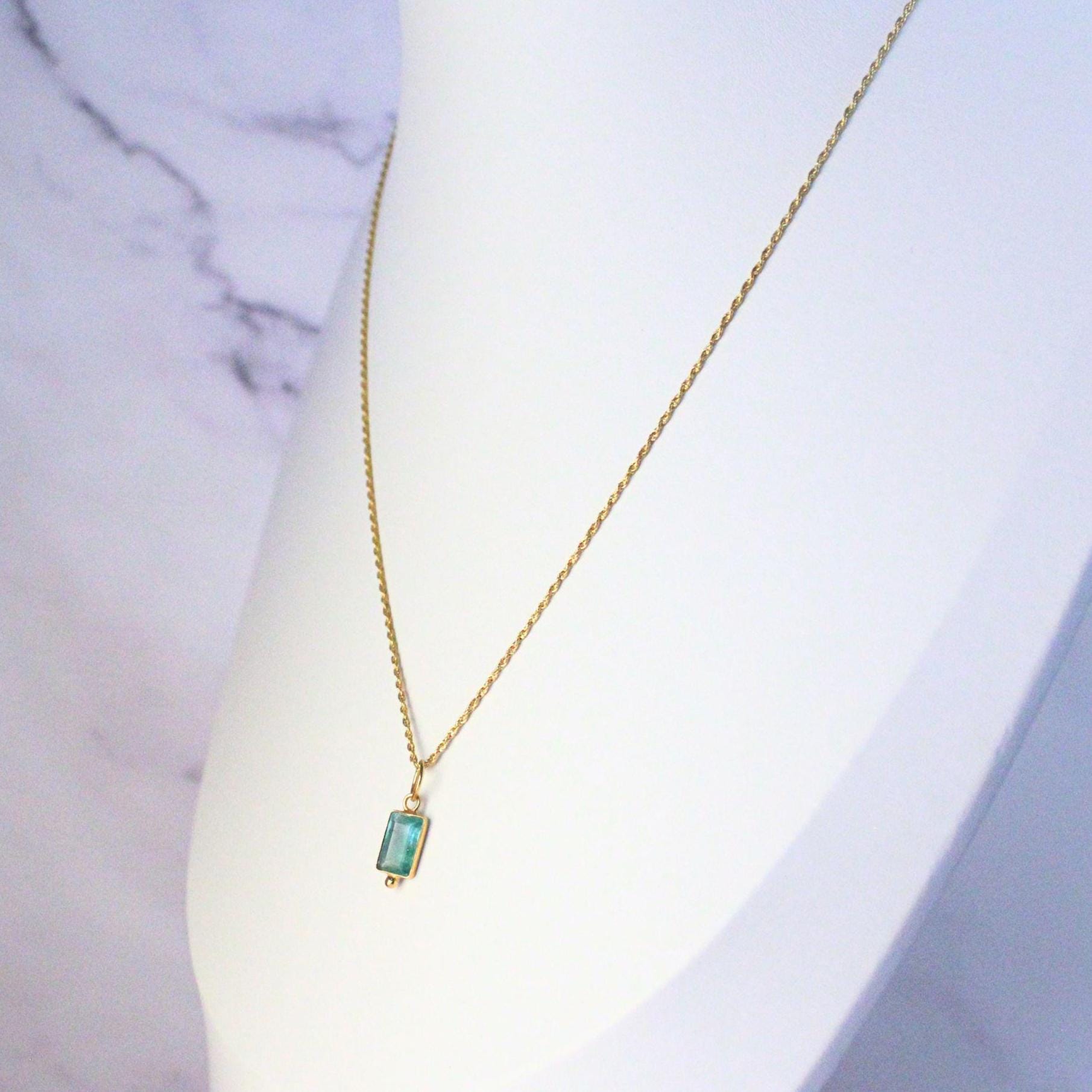 18K Solid Gold Emerald Lori Necklace – Minimalist Luxury Pendant - Dainty May Birthstone Pendant