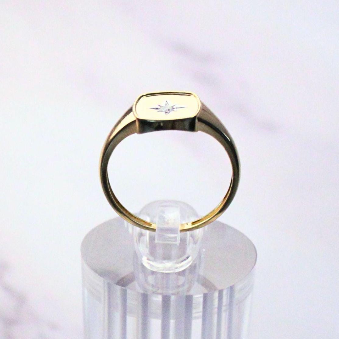 14K Solid Gold Astrid Signet Ring with Natural Diamond – Star Engraved Designd