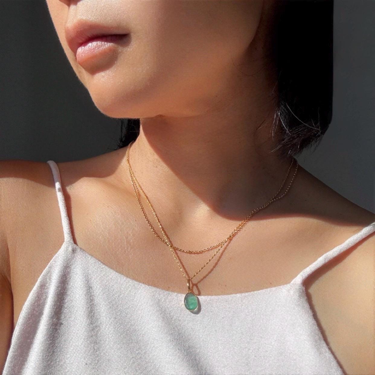 New 14K Solid Gold Lori Necklace with Natural Emerald – Dainty Real Gold Birthstone Pendant – May Birthstone Jewelry – Gemstone Necklace