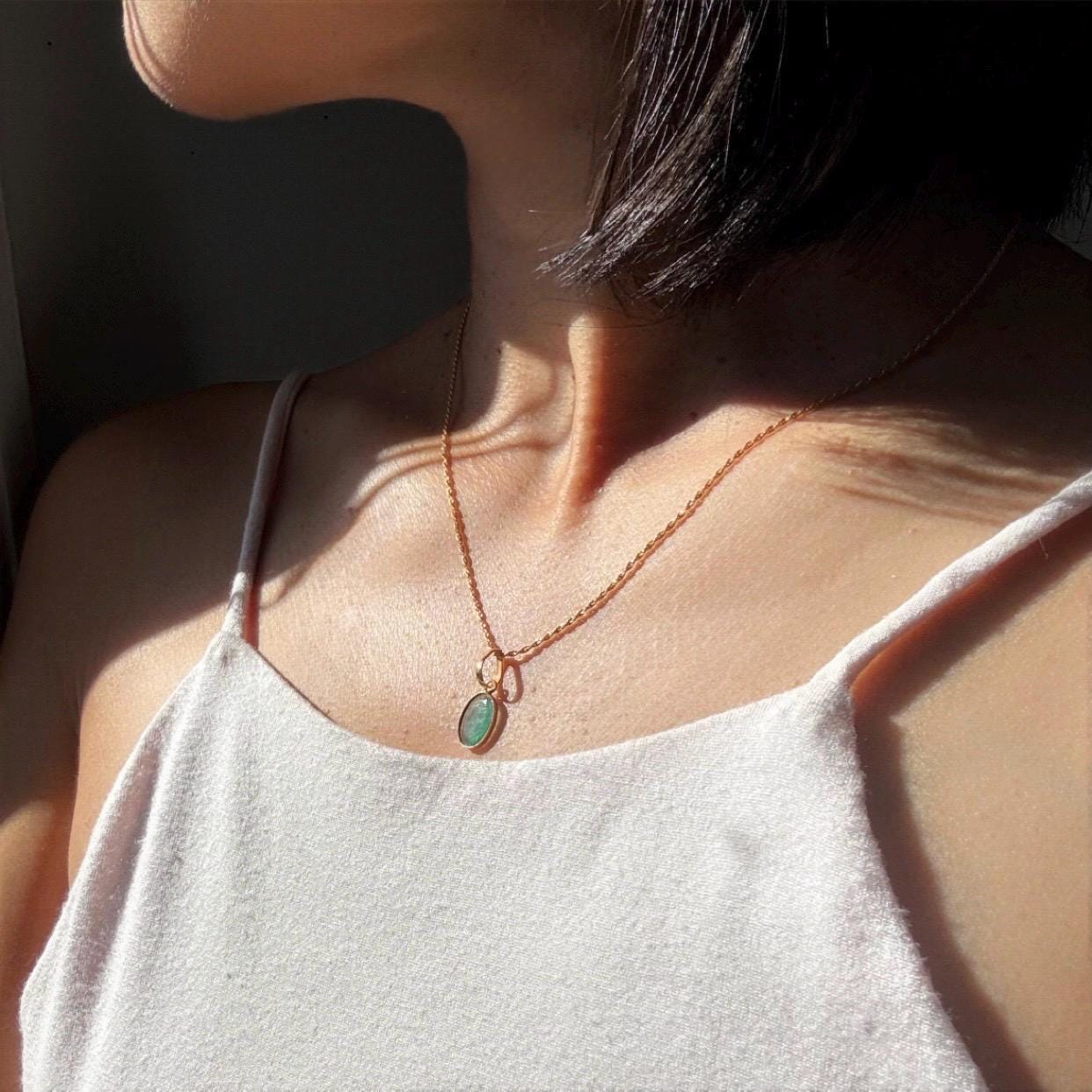 New 14K Solid Gold Lori Necklace with Natural Emerald – Dainty Real Gold Birthstone Pendant – May Birthstone Jewelry – Gemstone Necklace