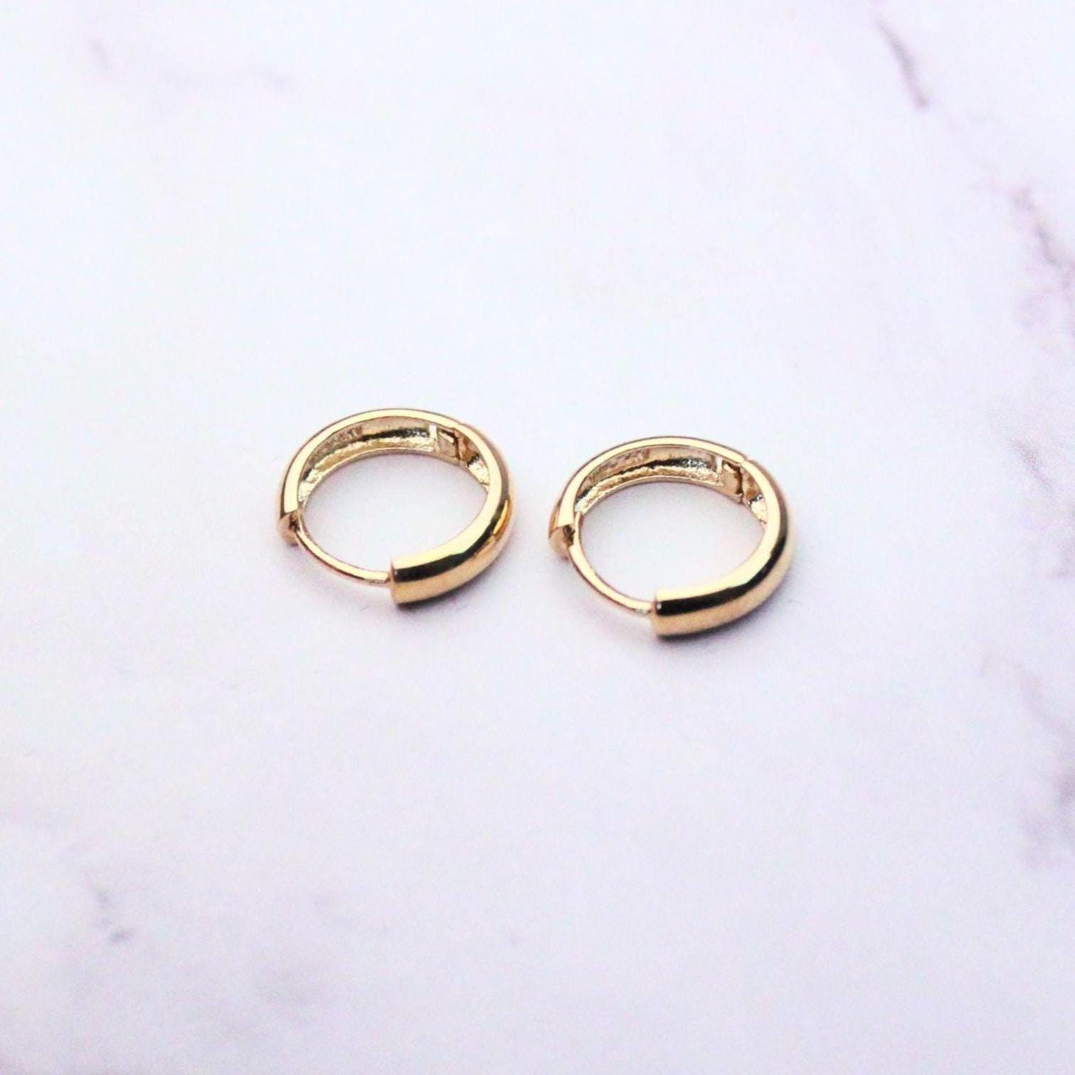 14k Solid Gold Classic Hoop Earrings – 3mm Wide