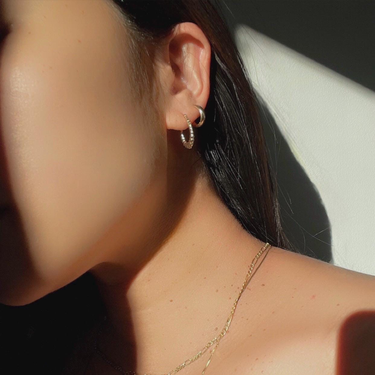 14k Solid Gold Classic Hoop Earrings – 3mm Wide