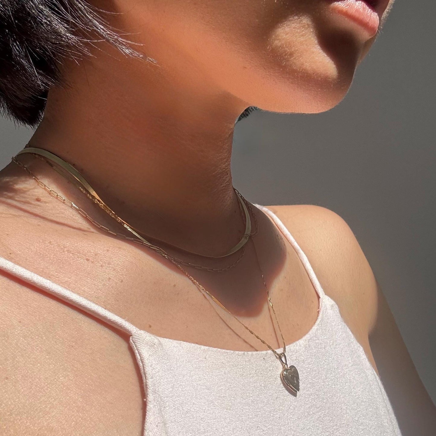 Vintage 14K Solid Gold Mini Heart Locket Necklace – Timeless Keepsake Jewelry