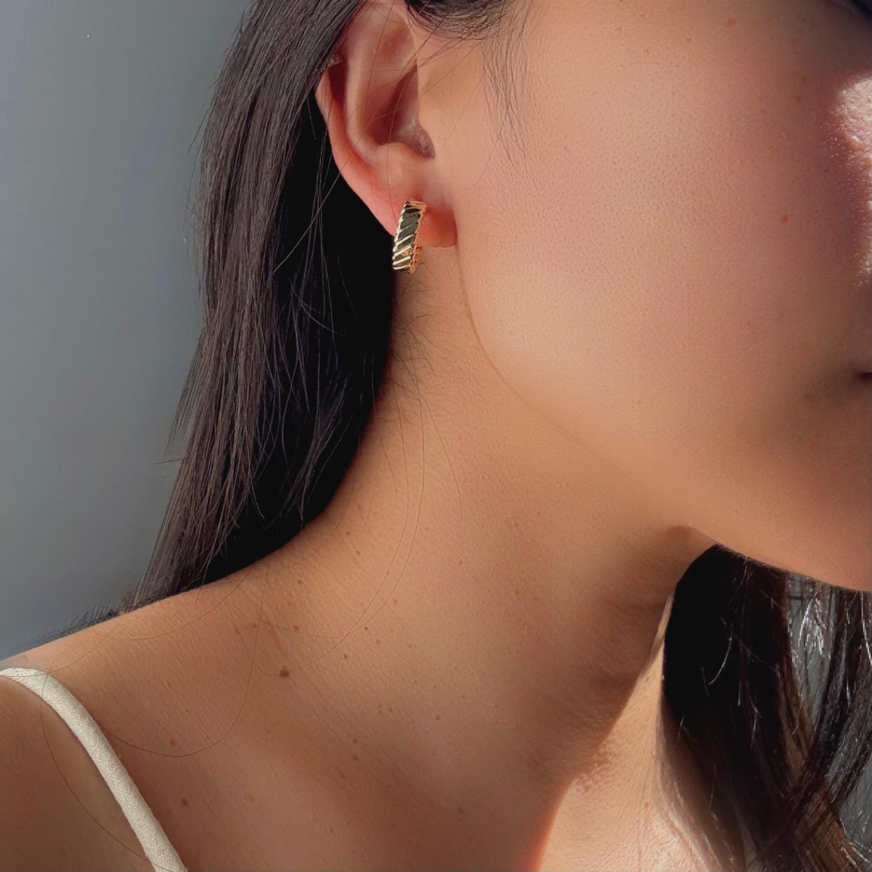 NEW 14k solid gold Lowen Hoops in Twisted Rope Gold Earrings – Classic Textured Hoops fine jewelry for everyday wear
