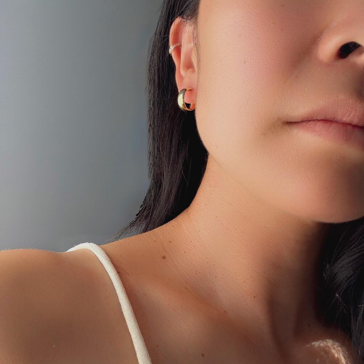 New 14k solid gold chunky 5mm huggie hoop earrings perfect for layering daily wear precious fine jewelry