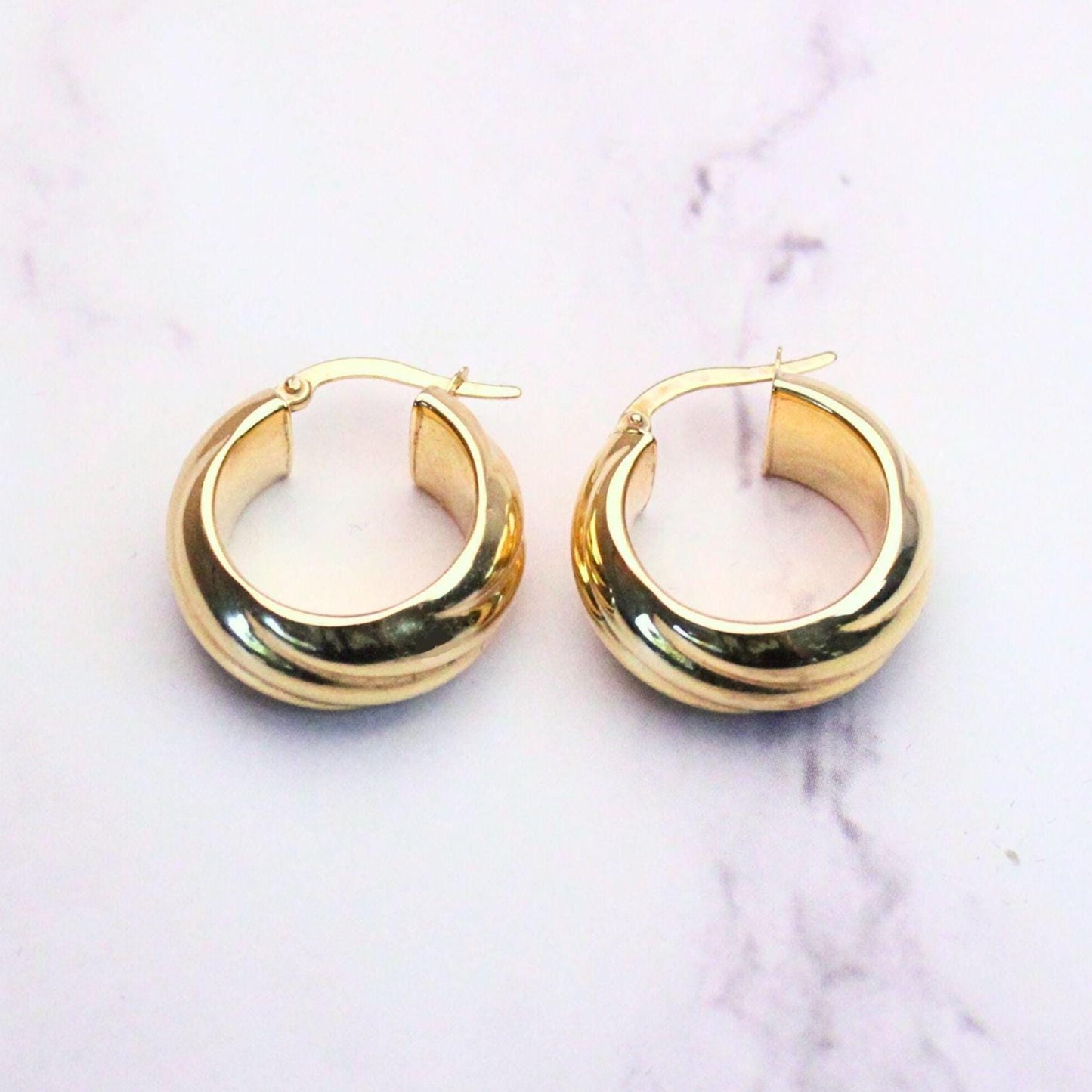 18k Solid Gold Large Italy Milor Designers Extra Wide Chunky Oval Hoop Earrings Stylish And Eye Catching Fine Vintage Jewelry