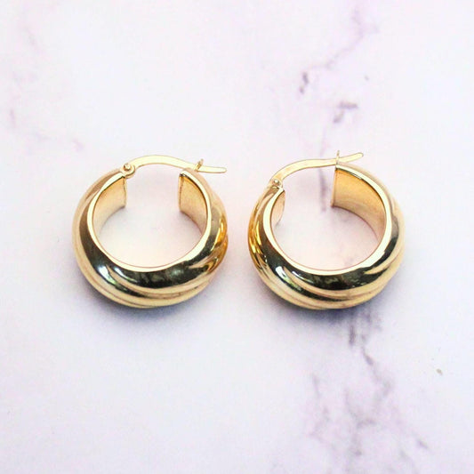 18k Solid Gold Large Italy Milor Designers Extra Wide Chunky Oval Hoop Earrings Stylish And Eye Catching Fine Vintage Jewelry