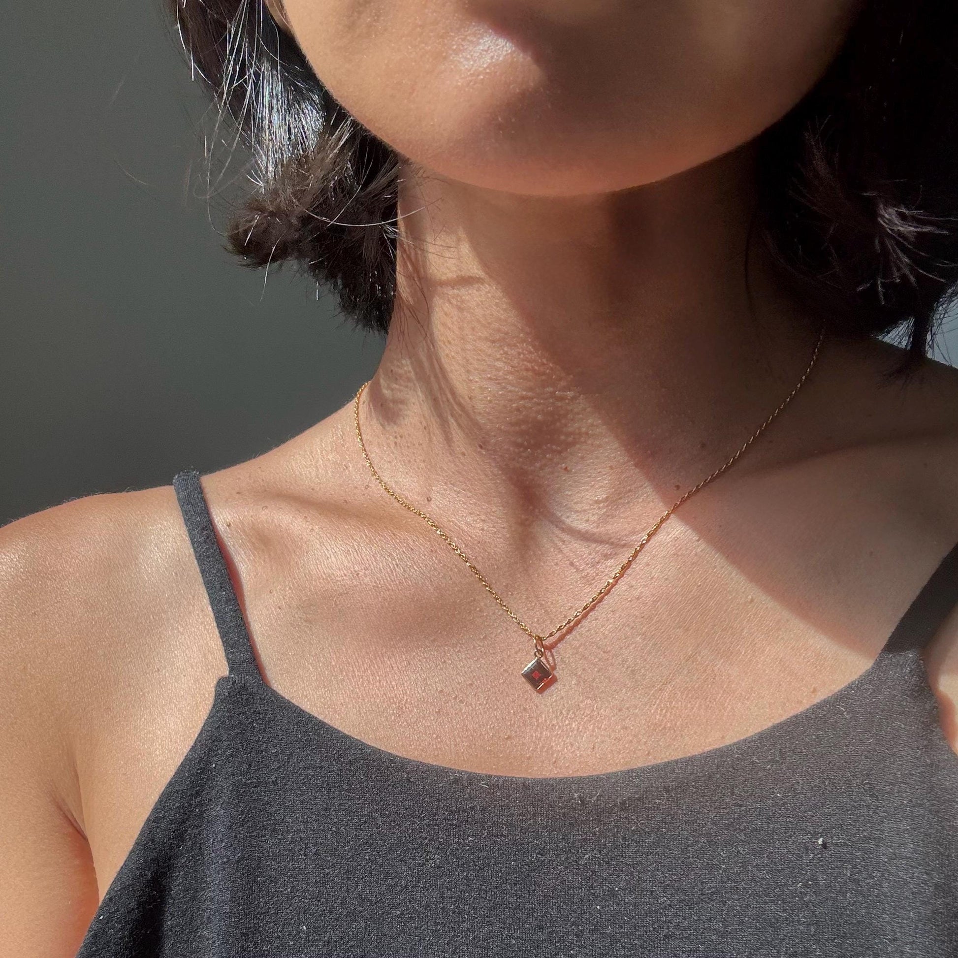 Solid 18K Gold Lori Garnet Necklace – Dainty Genuine Gemstone Pendant January Birthstone