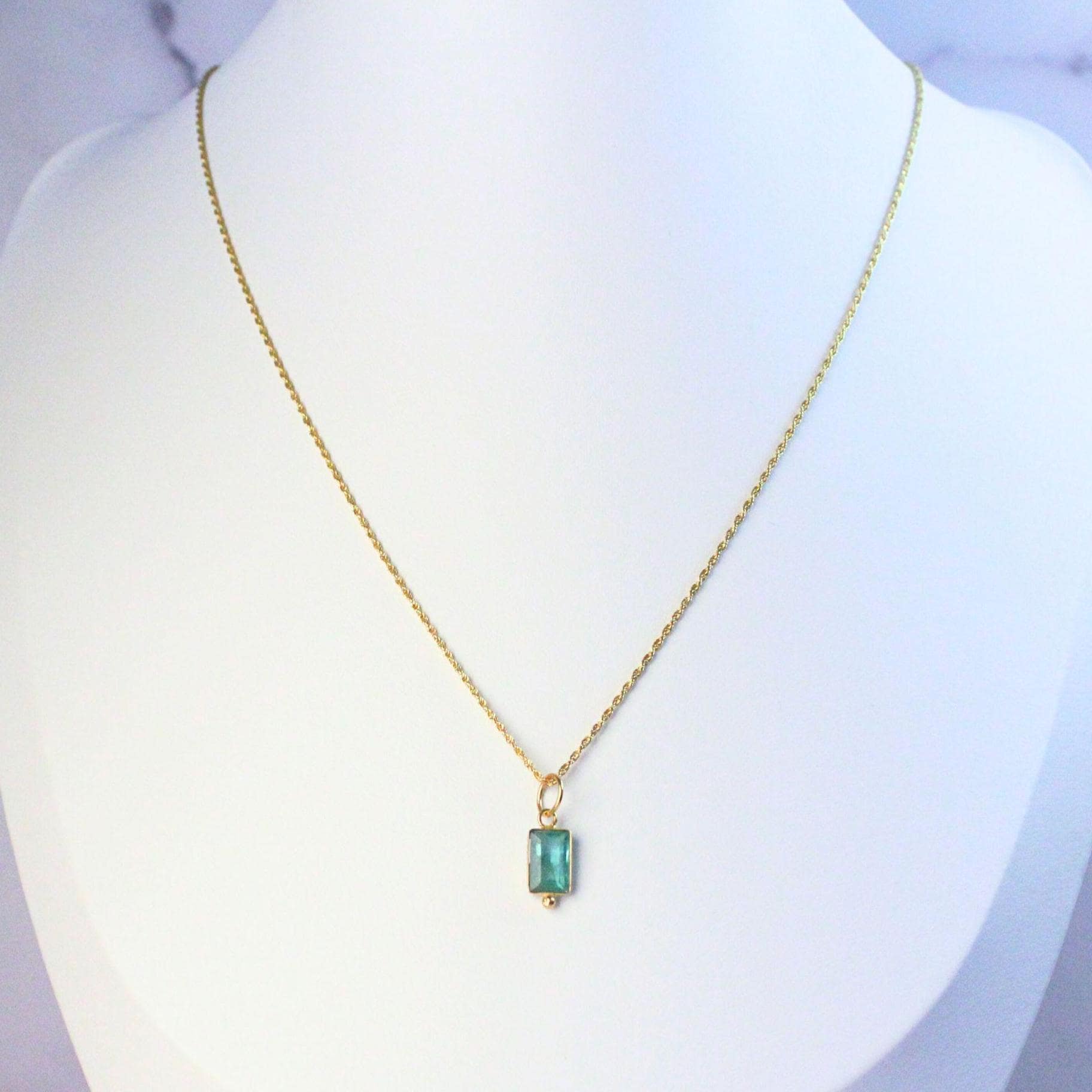18K Solid Gold Emerald Lori Necklace – Minimalist Luxury Pendant - Dainty May Birthstone Pendant
