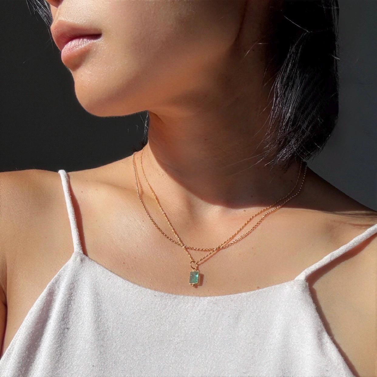 18K Solid Gold Emerald Lori Necklace – Minimalist Luxury Pendant - Dainty May Birthstone Pendant