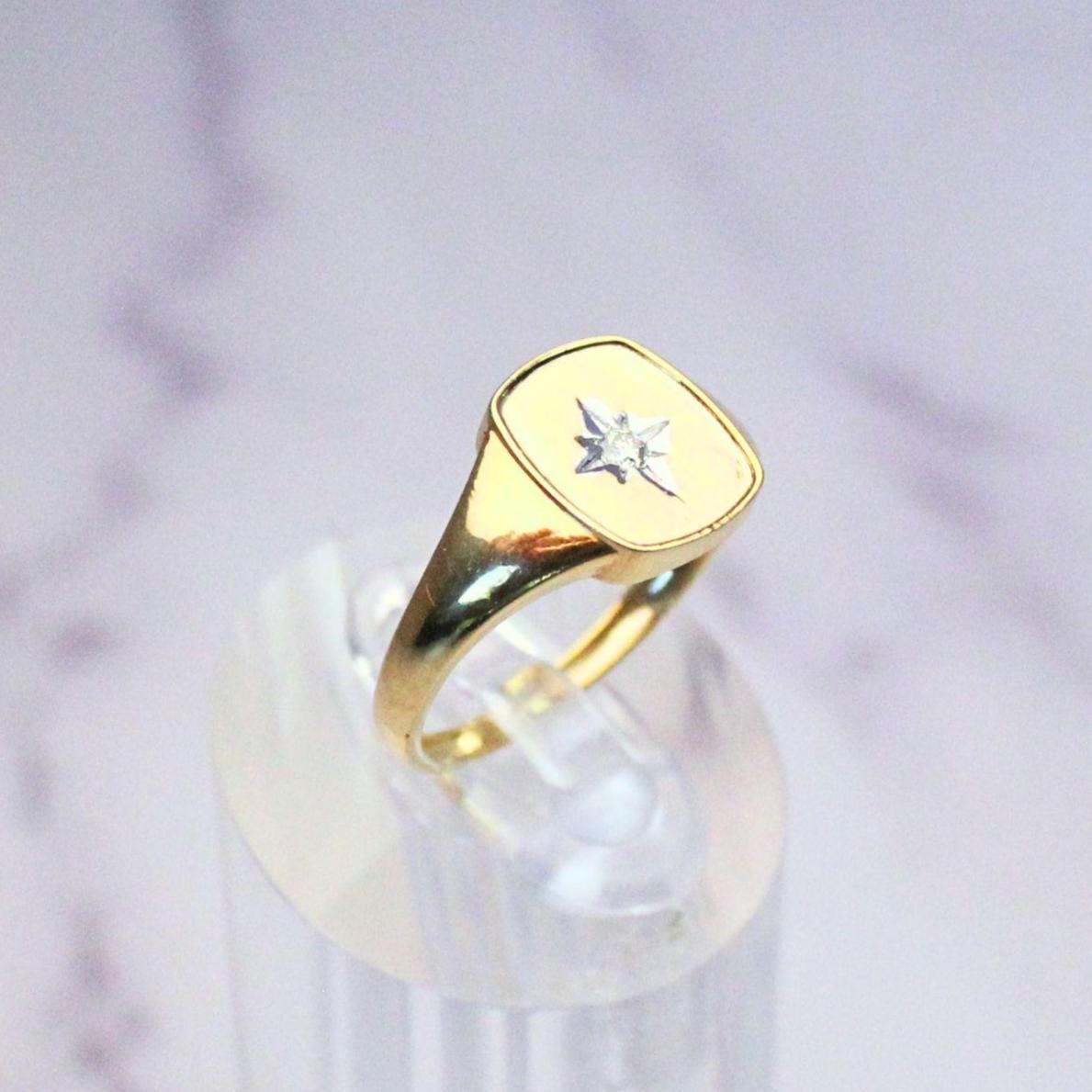 14K Solid Gold Astrid Signet Ring with Natural Diamond – Star Engraved Designd