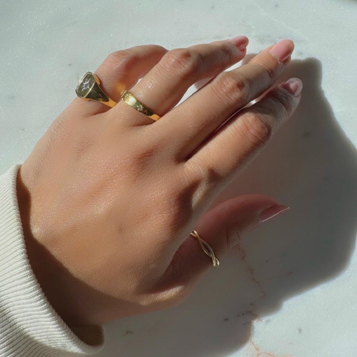 14K Solid Gold Astrid Signet Ring with Natural Diamond – Star Engraved Designd