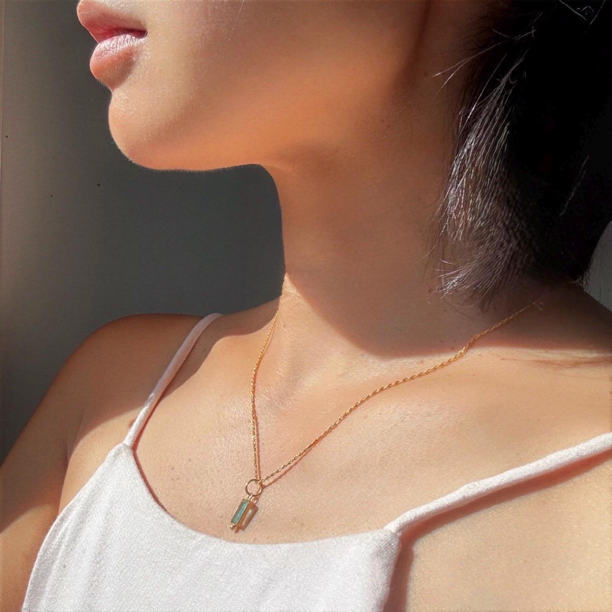 18K Solid Gold Emerald Lori Necklace – Minimalist Luxury Pendant - Dainty May Birthstone Pendant