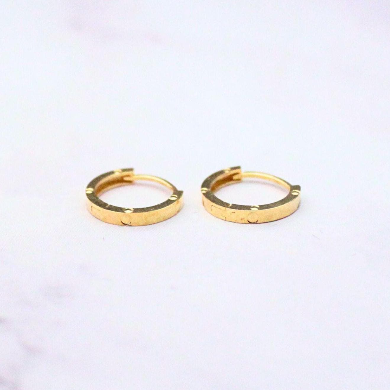 18K Solid Gold Ultra Petite Sylvie Hoop Earrings – 10mm X 1.5mm