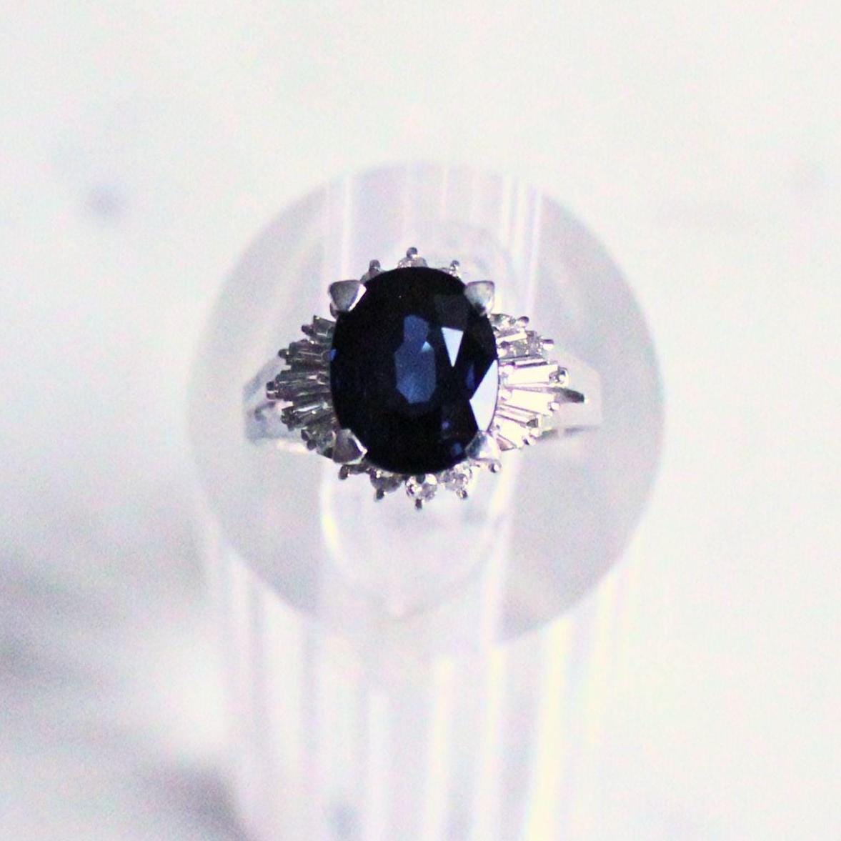 3.27ct Natural Sapphire & Diamond Platinum Ring – Timeless Fine Jewelry