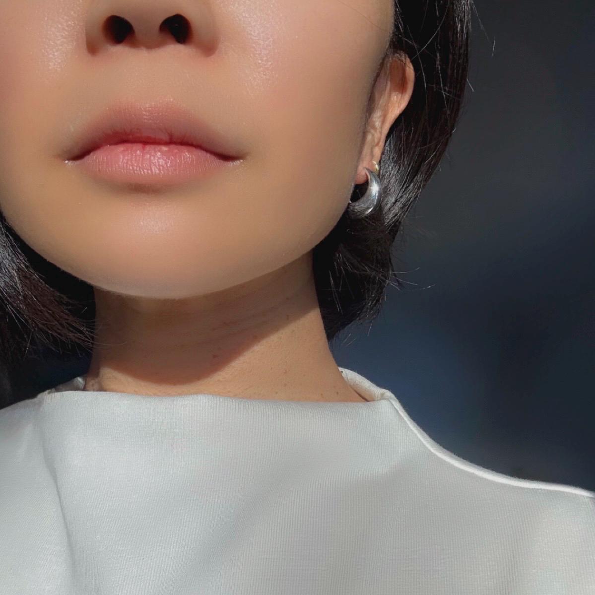 Sterling Silver Pamela Hoop Earrings – Polished Minimalist Everyday Jewelry