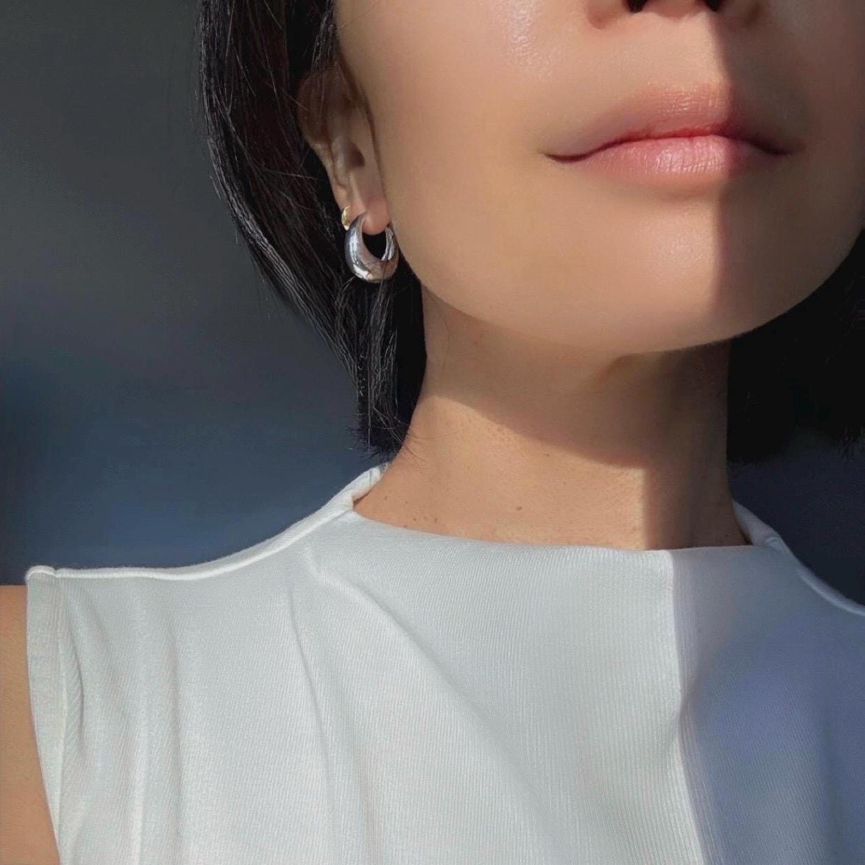 Sterling Silver Pamela Hoop Earrings – Polished Minimalist Everyday Jewelry