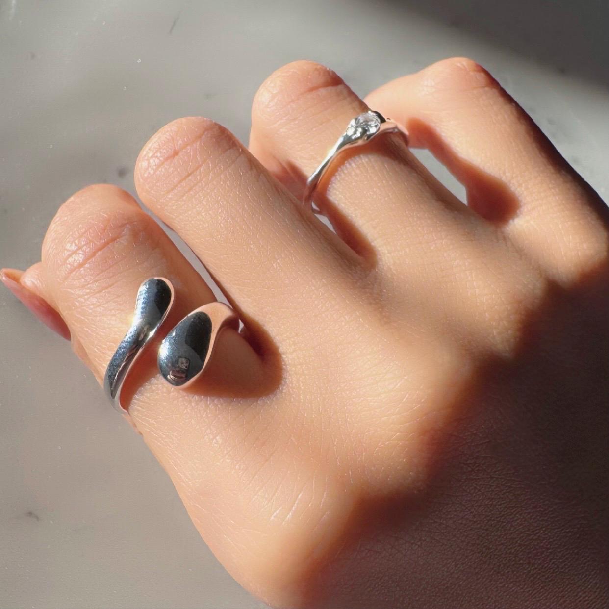 Sterling Silver Adjustable Juniper Ring with Zircon – Delicate Minimalist Everyday Jewelry