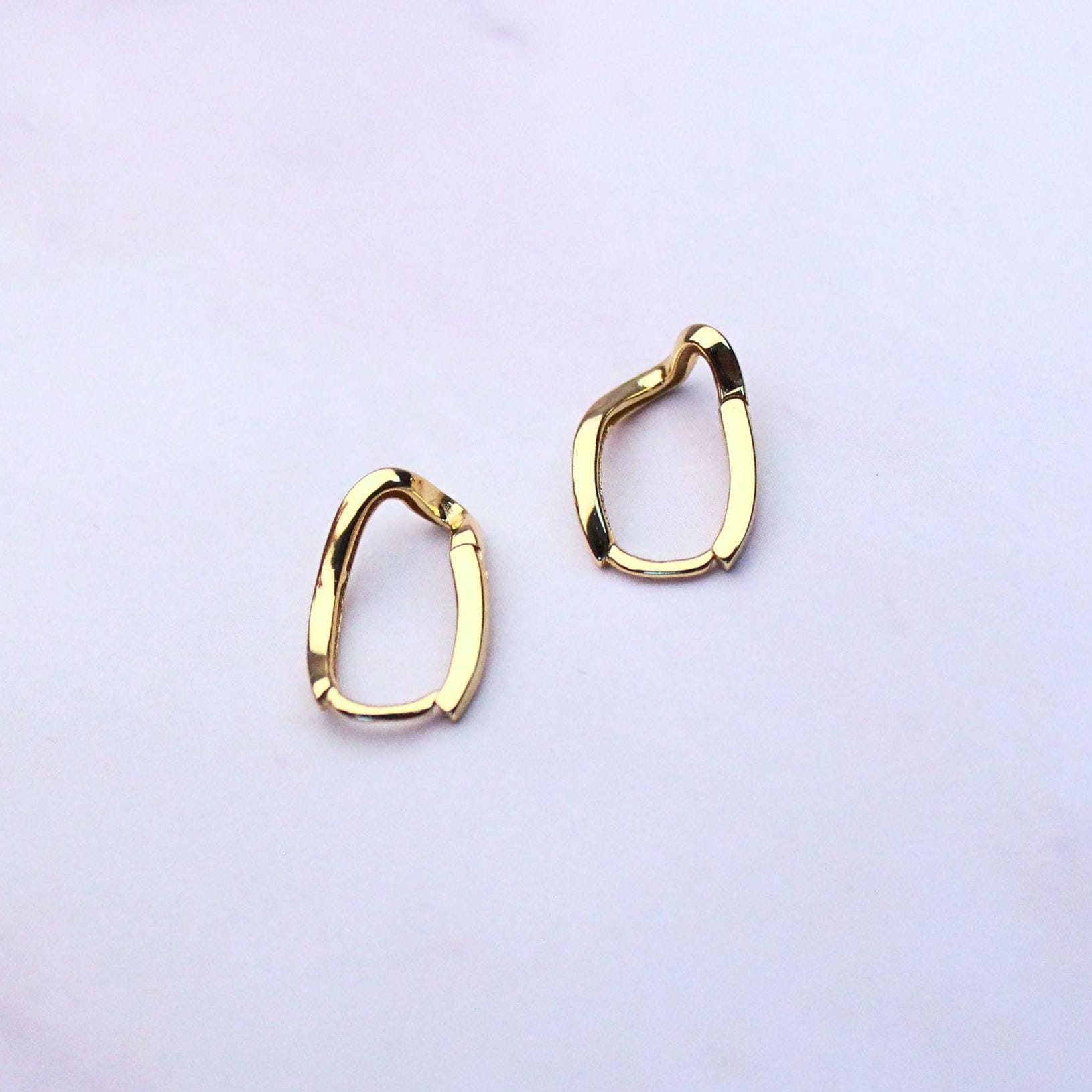 18K Gold Plated Sterling Silver Huggie Kaia Earrings – Modern Minimalist Hoops