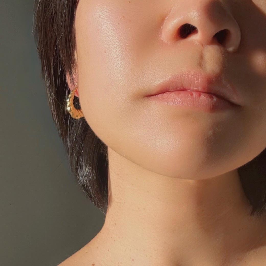 Vintage 14K Solid Gold Twisted Hoop Earrings