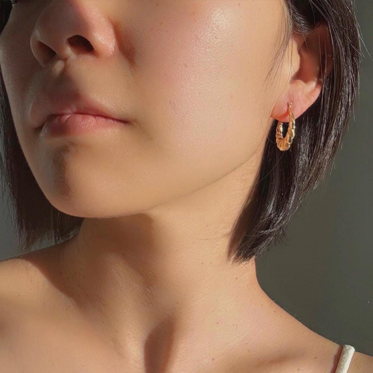 Vintage 14K Solid Gold Twisted Hoop Earrings