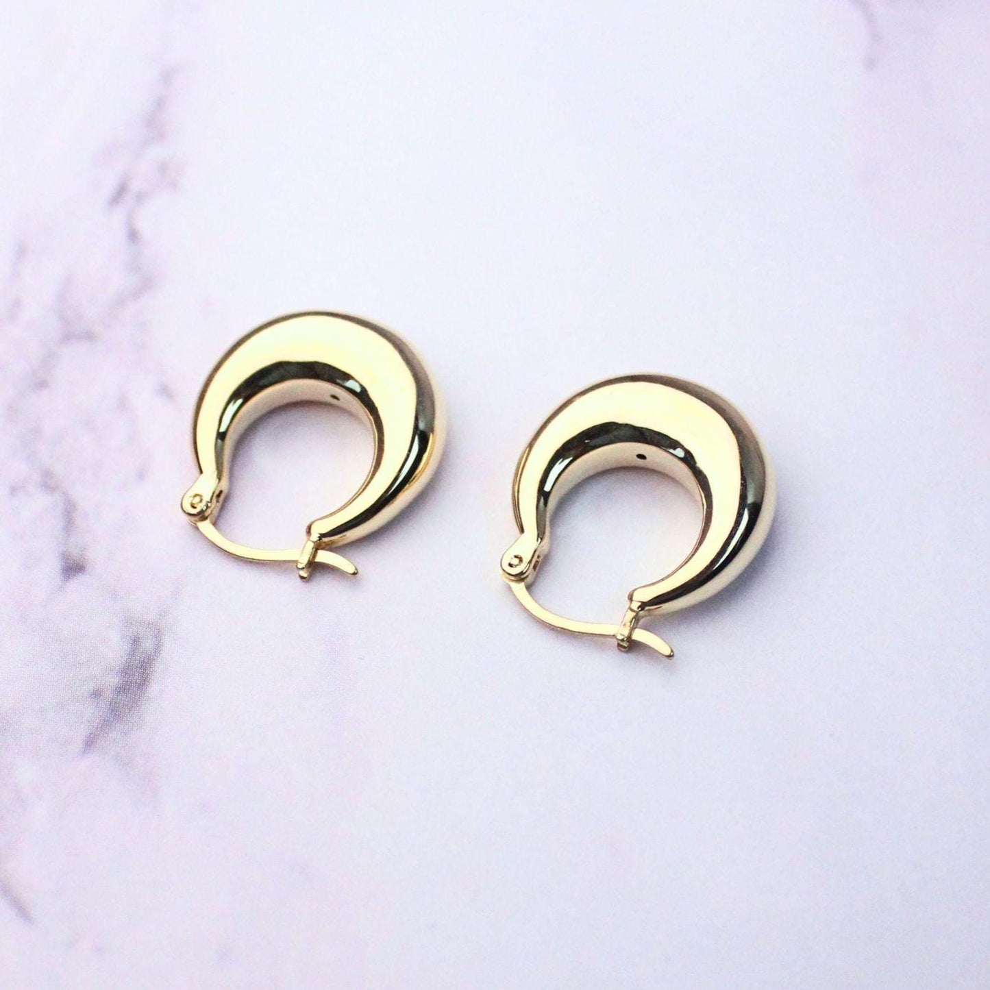 18k Solid Gold Morgan Hoop Earrings: Timeless Chic Statement