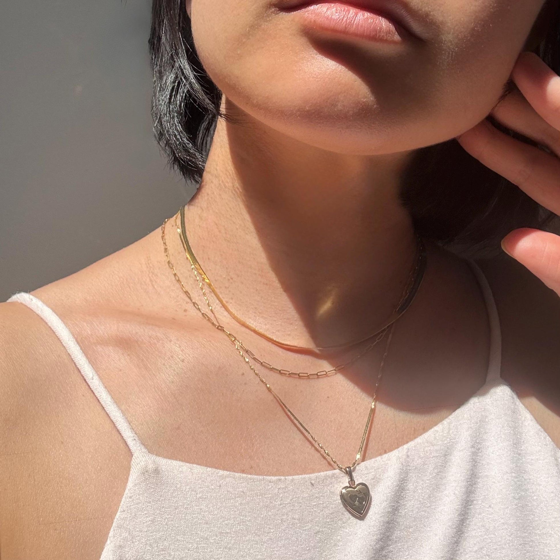 Vintage 14K Solid Gold Mini Heart Locket Necklace – Timeless Keepsake Jewelry