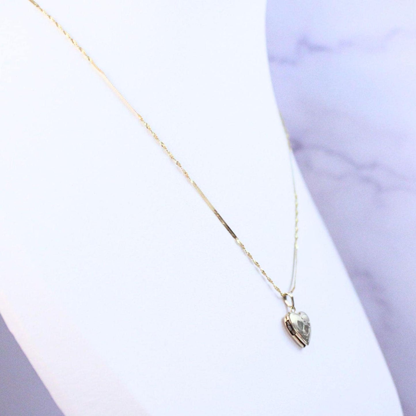 Vintage 14K Solid Gold Mini Heart Locket Necklace – Timeless Keepsake Jewelry