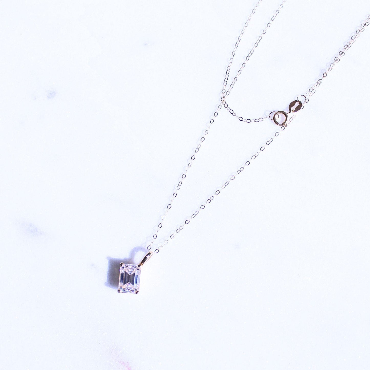 18K Gold 1 Ct Moissanite Chloe Necklace – Elegant Solitaire Pendant