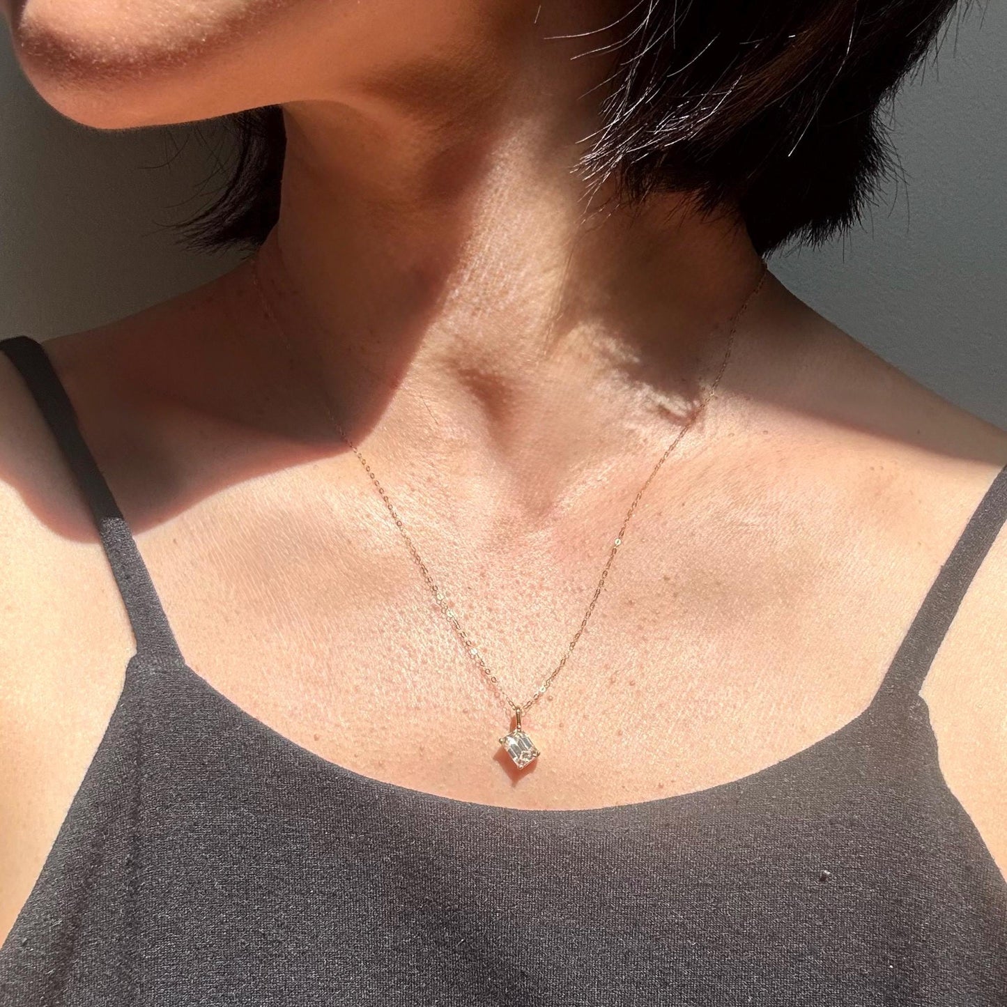 18K Gold 1 Ct Moissanite Chloe Necklace – Elegant Solitaire Pendant