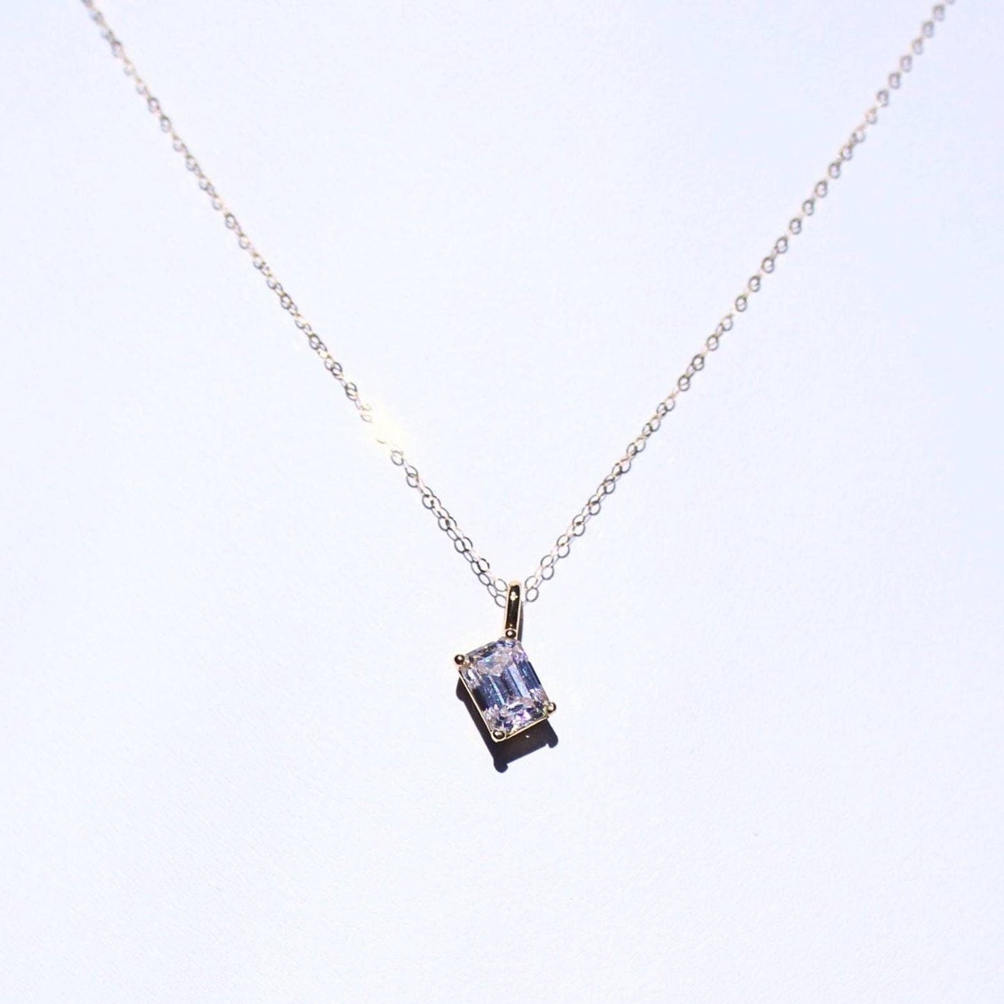 18K Gold 1 Ct Moissanite Chloe Necklace – Elegant Solitaire Pendant