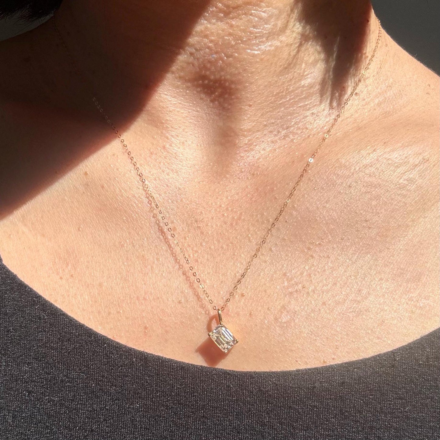18K Gold 1 Ct Moissanite Chloe Necklace – Elegant Solitaire Pendant