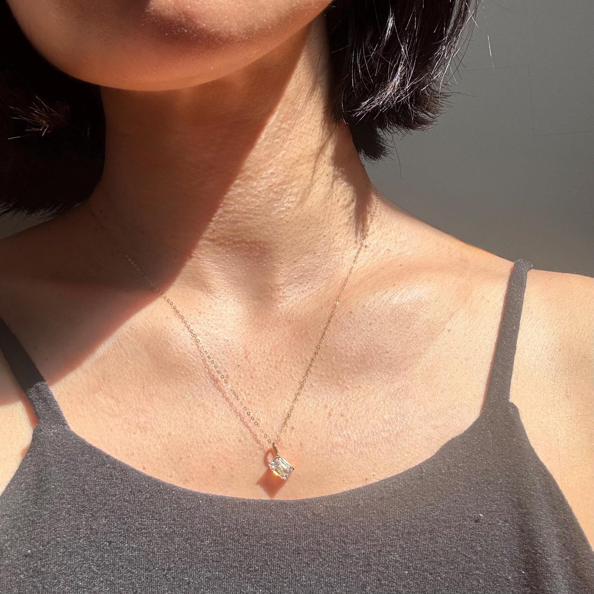 18K Gold 1 Ct Moissanite Chloe Necklace – Elegant Solitaire Pendant